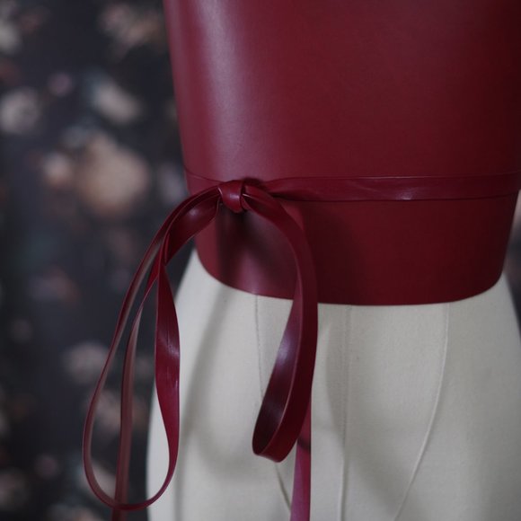 Dehanche Inspired Italian Vachetta Leather Corset Belt with Tie Straps in Red - Picture 3 of 16